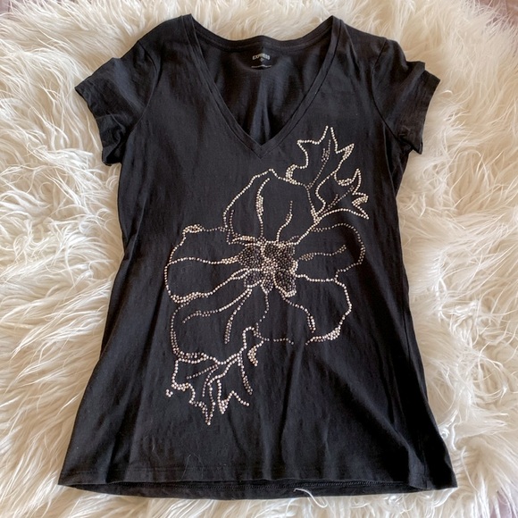 Women’s medium express tshirt with studded flower embellishment - Picture 1 of 3